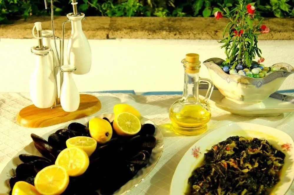 Florina Otel Ayvalı