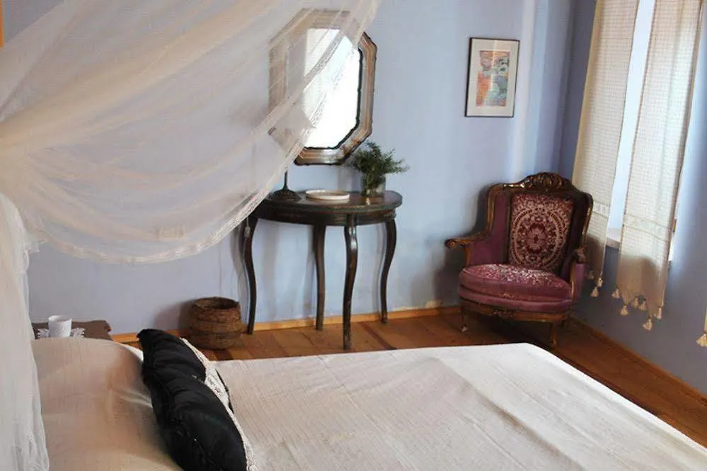 Florina Otel Ayvalı