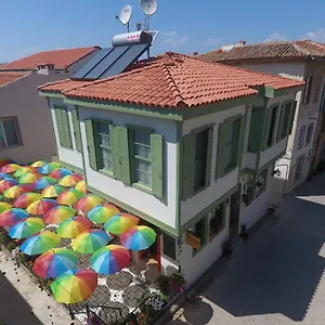  Otel Flora